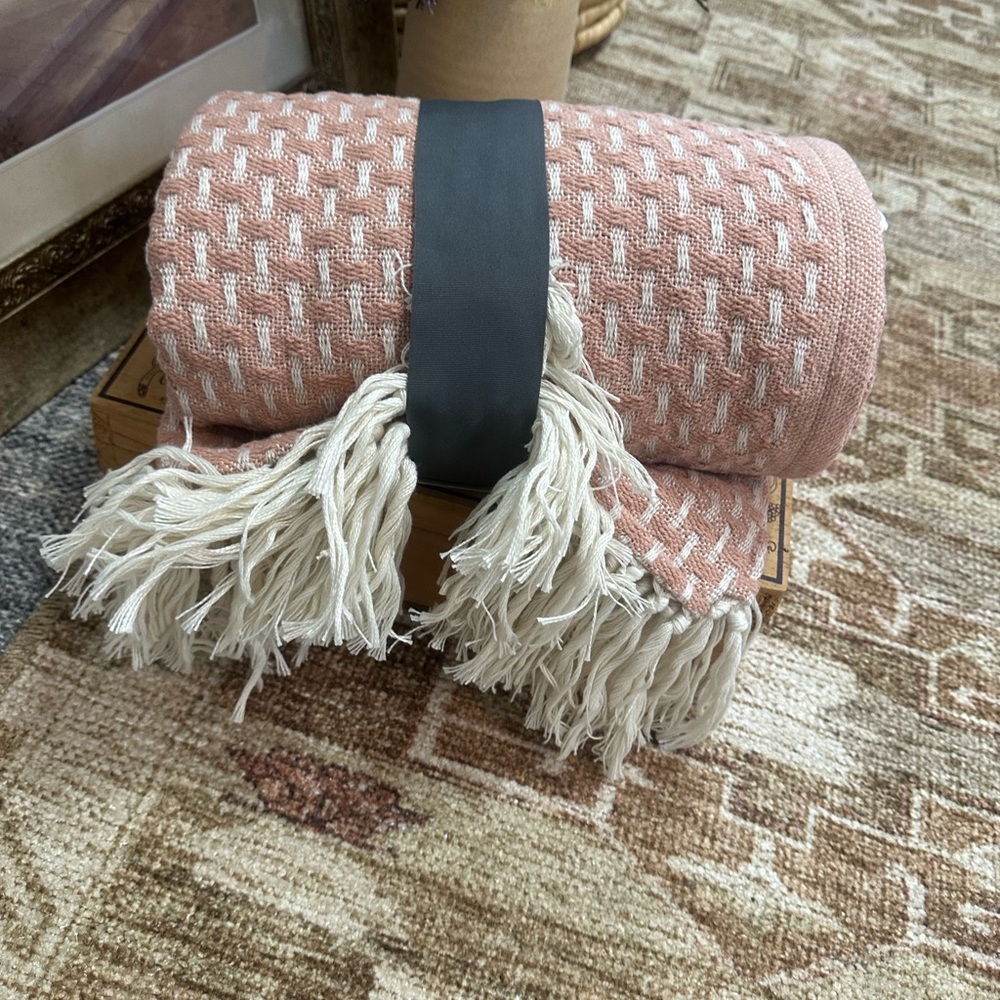 Studio McGee New Woven Pattern Cotton Blend Tassel Throw Blanket 50"x60" Blush - Picture 9 of 14
